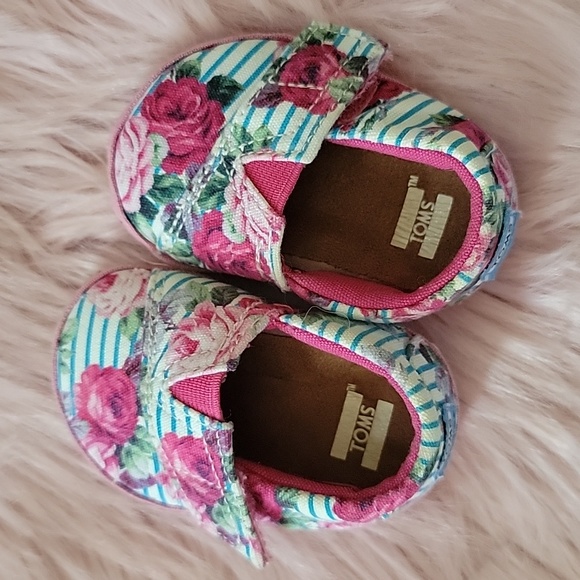 Baby Flower Tom's - Picture 4 of 5